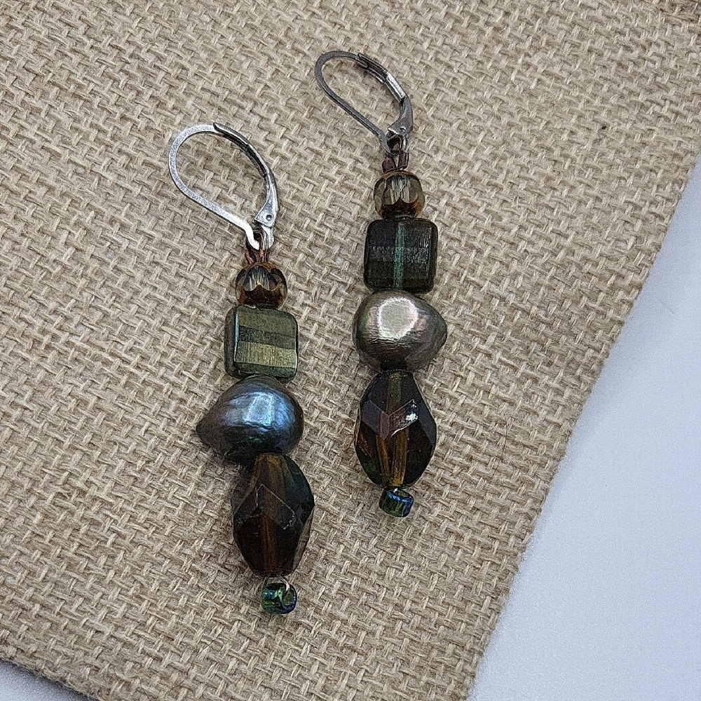 Elegant Black and Gold Earrings